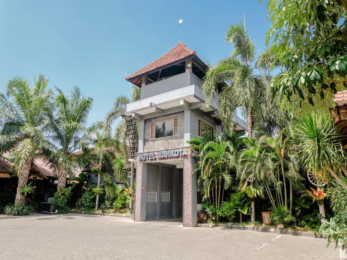 Hotel Mahkota Plengkung By Ecommerceloka 外南梦 外观 照片